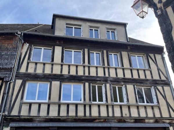 Appartement  lumineux 5 pièce(s) 112 m2  hyper centre de Verneuil