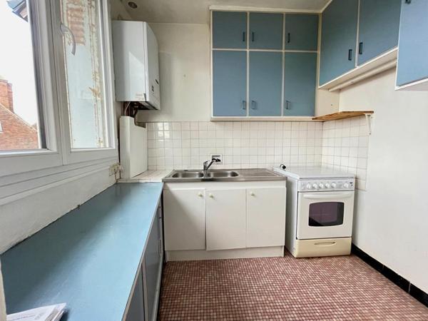 Appartement  lumineux 5 pièce(s) 112 m2  hyper centre de Verneuil