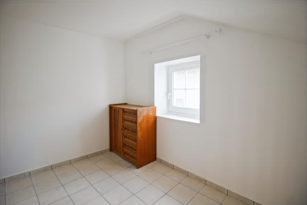 Gap (05000) COEUR DE VILLE, GRAND T2 DUPLEX DE CARACTERE !