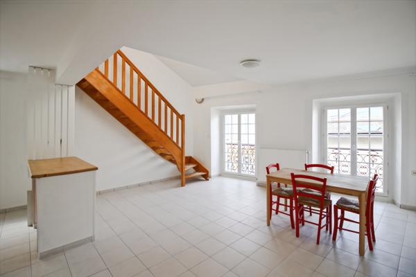 Gap (05000) COEUR DE VILLE, GRAND T2 DUPLEX DE CARACTERE !