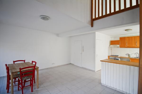 Gap (05000) COEUR DE VILLE, GRAND T2 DUPLEX DE CARACTERE !