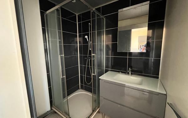 Appartement à vendre    2 pièces • 43,70 m2 Armentières