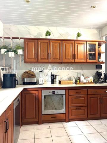 Maison à MATOURY, 97351 - 5 pièces 130m²