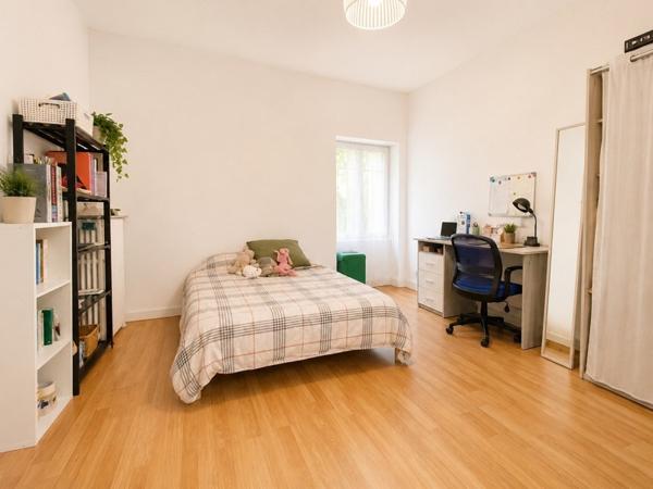 Maison à vendre 239 500 € Poitiers 6 p 103 m² DPE E