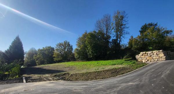 Terrain à vendre à Sonnaz (73000)