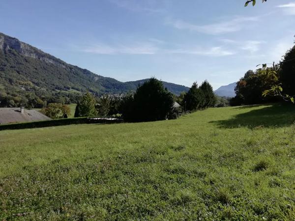 Terrain à vendre à Sonnaz (73000)