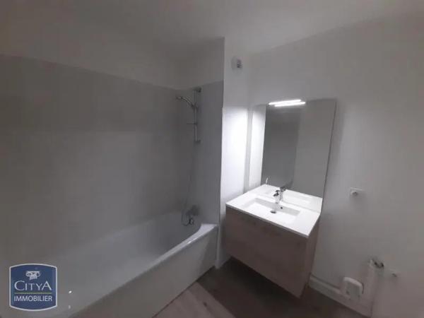 Appartement à louer 2 pièces 42.15m² Wattrelos (59150)