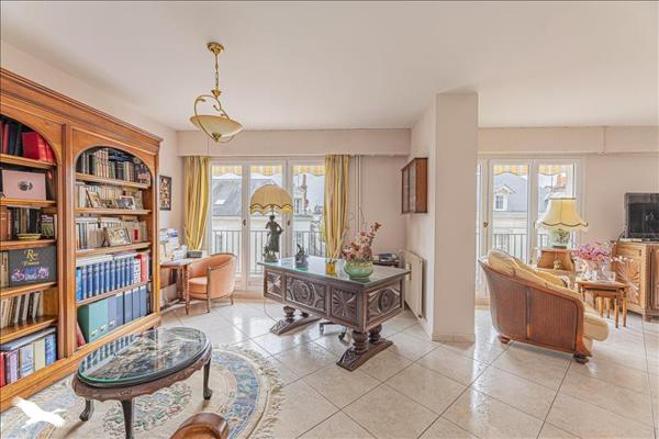 Appartement à vendre |  Tours |  6 pièces | 160 m²