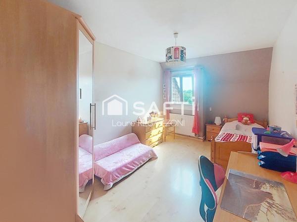 Appartement duplex – 137 m² – 4/5 chambres – Beaune (proche centre)