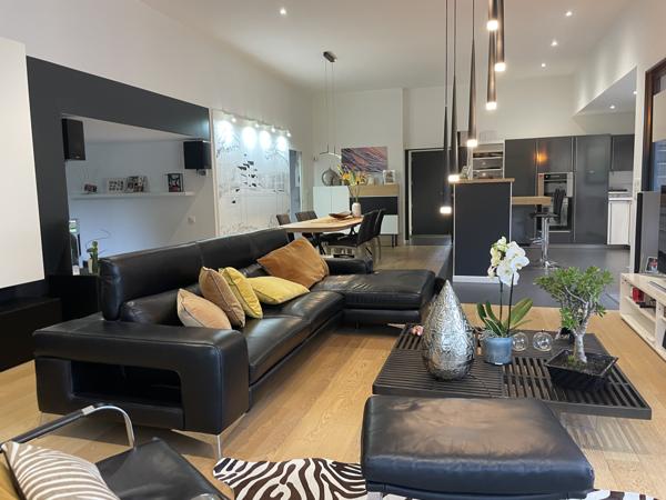 Orvault (44700) Orvault - limitrophe Sautron Villa 6 pièces de plain-pied, piscine et jardin clos