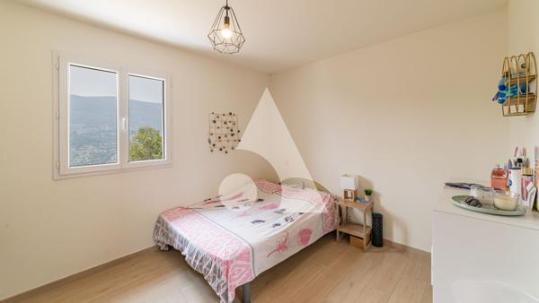 Maison 5 pièces 112.37 m2