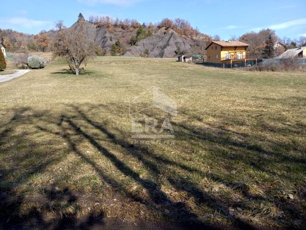 A VENDRE TERRAIN A BATIR  A TALLARD