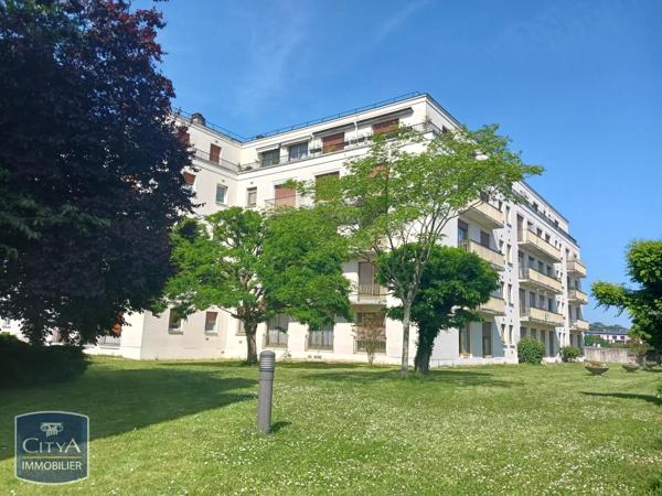 Appartement à louer 2 pièces 47.3m² Blois (41000)