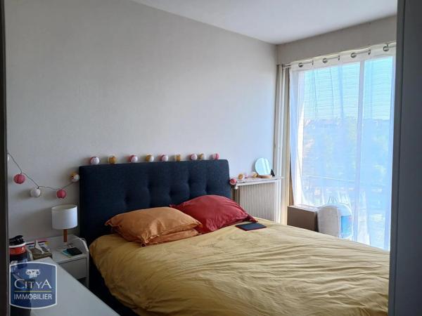Appartement à louer 2 pièces 47.3m² Blois (41000)