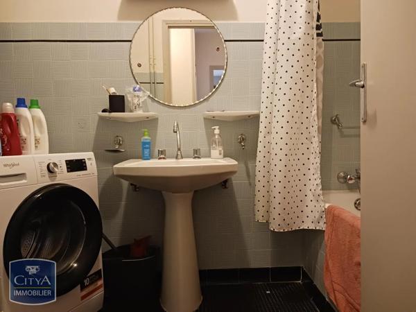 Appartement à louer 2 pièces 47.3m² Blois (41000)