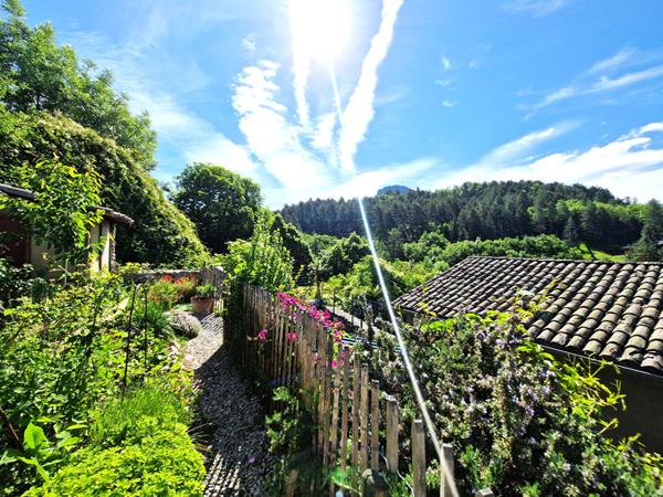 Maison de Charme en Pierre Coeur de Hameau Vue Imprenable