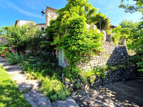 Maison de Charme en Pierre Coeur de Hameau Vue Imprenable