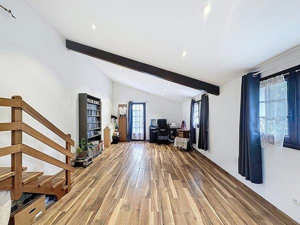 A vendre Maison Pessan 7 pièces 170 m² avec garage et jardin clôturé