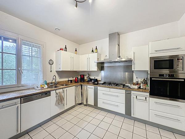 A vendre Maison Pessan 7 pièces 170 m² avec garage et jardin clôturé