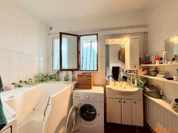 Appartement 3 chambres Terrasse Garage Cave loggia