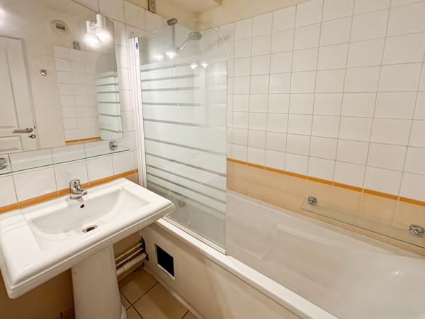 Appartement Auvers Saint Georges 3 pièce(s)