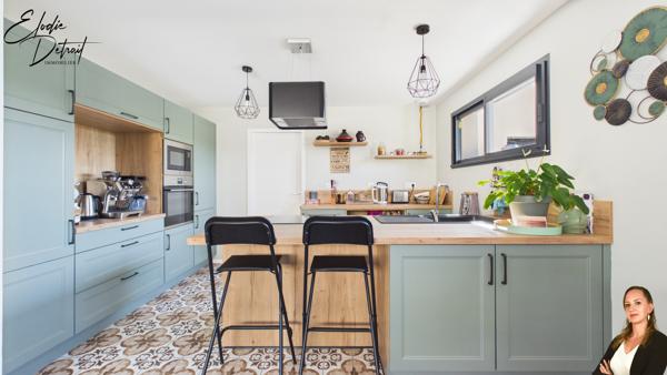 Maison
         8 pièces
        - 191 m² 469 790 € *