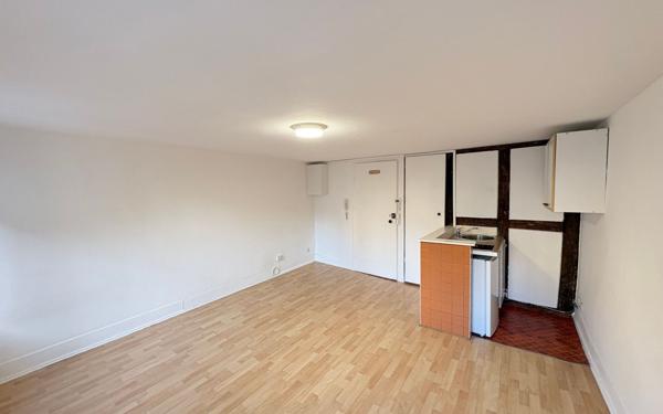 Appartement à louer    1 pièce • 17,44 m2 Strasbourg