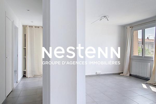 Appartement T4 entièrement rénové & lumineux avec 2 chambres et un balcon - Secteur RAFOUR - 69500 BRON