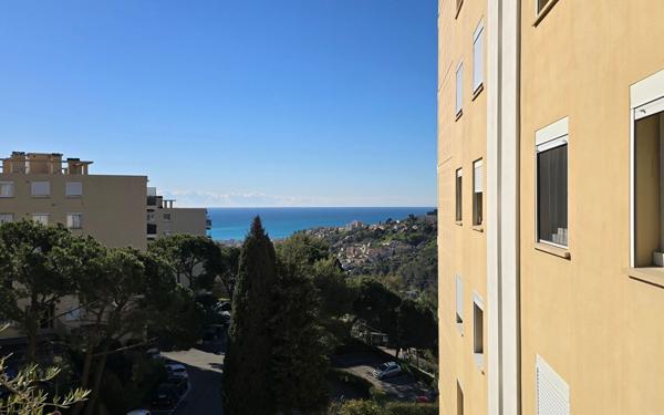Appartement à vendre    3 pièces • 60,76 m2 Nice