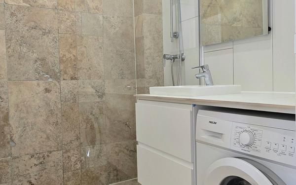 Appartement à vendre    3 pièces • 60,76 m2 Nice