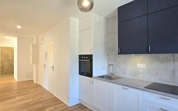Appartement à vendre    3 pièces • 60,76 m2 Nice