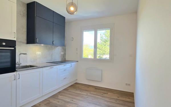 Appartement à vendre    3 pièces • 60,76 m2 Nice