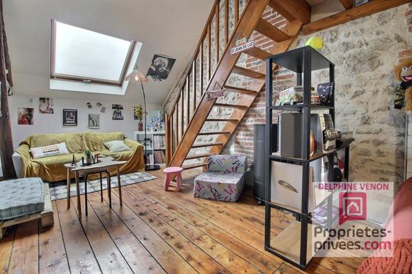 Maison bourgeoise de 225 m² classe énergie C avec double garage et jardin en centre ville de Châteauneuf sur Loire