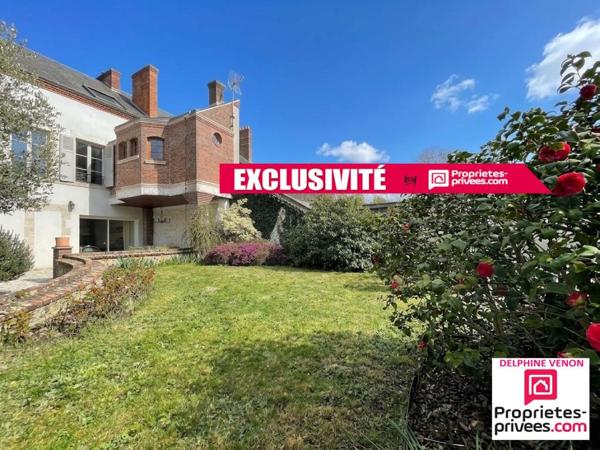 Maison bourgeoise de 225 m² classe énergie C avec double garage et jardin en centre ville de Châteauneuf sur Loire