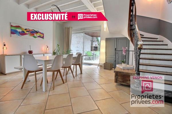Maison bourgeoise de 225 m² classe énergie C avec double garage et jardin en centre ville de Châteauneuf sur Loire