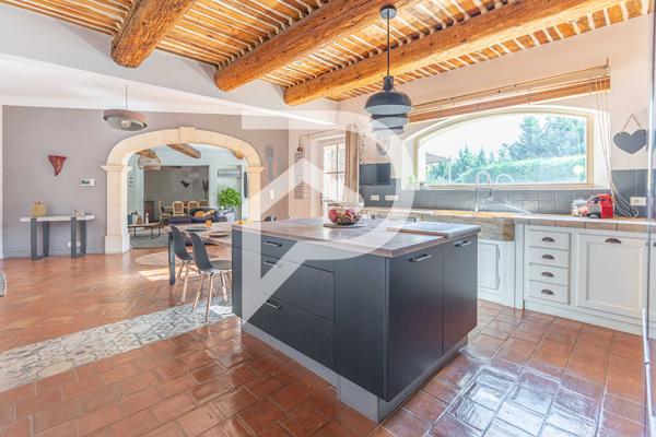 Maison 7 pièces 211 m2