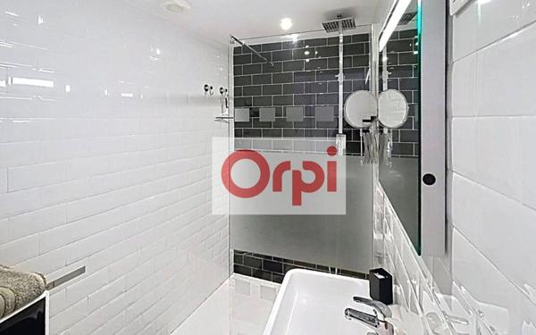 Appartement à vendre    2 pièces •  Nice