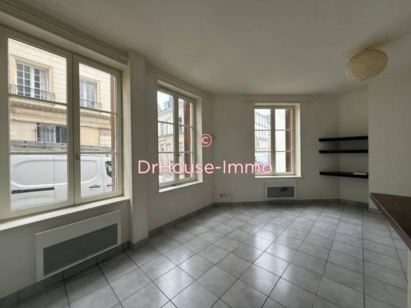 Appartement à louer 1 pièce de 33 m²