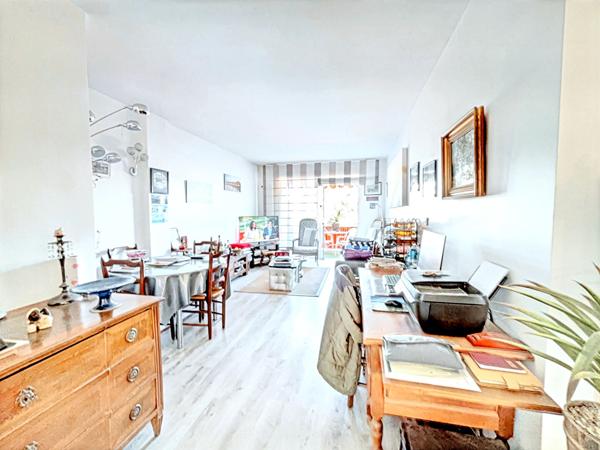 Secteur Hippodrome T3 dernier étage avec garage