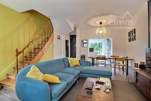TOURS - Quartier La Fuye - Maison 3 pièces, 2 chambres, son jardin arboré et ses 2 caves.