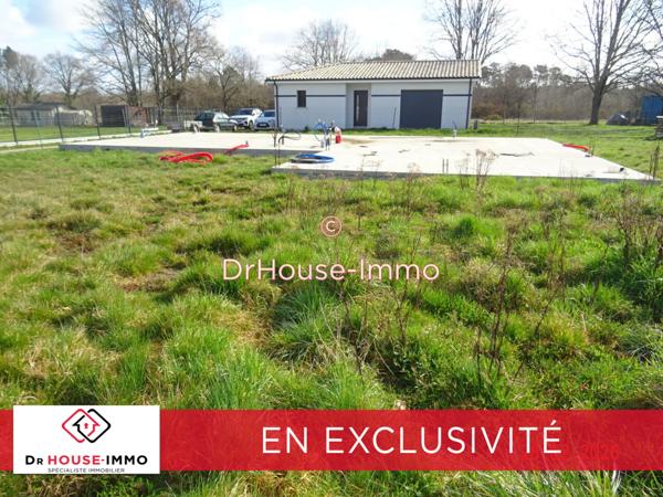 Terrain à vendre de 1 107 m²