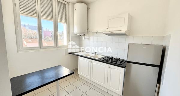Location Studio 26.54 m² - Donzère 26290