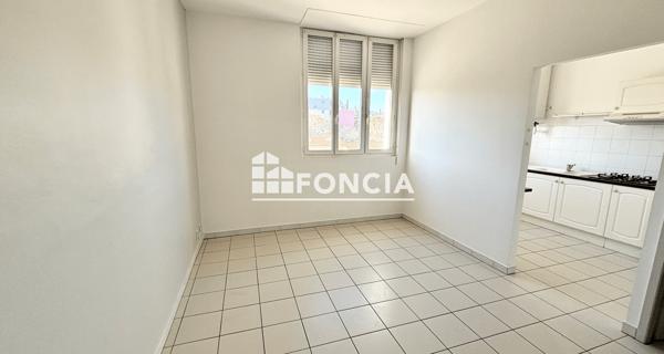 Location Studio 26.54 m² - Donzère 26290