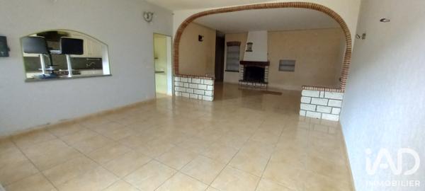 Location appartement 4 pièces 100 m² Montval-sur-Loir