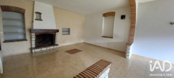 Location appartement 4 pièces 100 m² Montval-sur-Loir