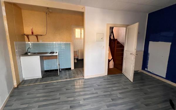 Immeuble à vendre    5 pièces • 152 m2 Carhaix-Plouguer