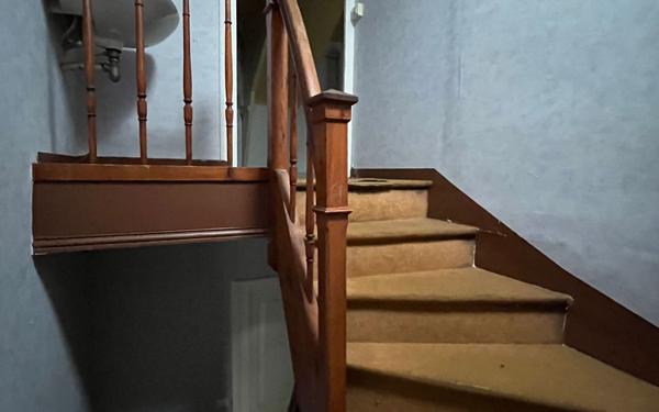 Immeuble à vendre    5 pièces • 152 m2 Carhaix-Plouguer