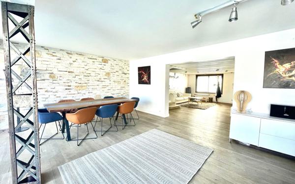 Maison à vendre    5 pièces •  Bordeaux