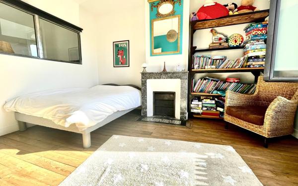 Maison à vendre    5 pièces •  Bordeaux