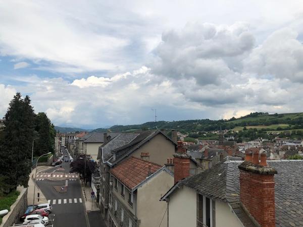 Type 3 BIS 17 Rue Pierre Fortet AURILLAC avec garage et balcon Détails des diagnostics énergétiques